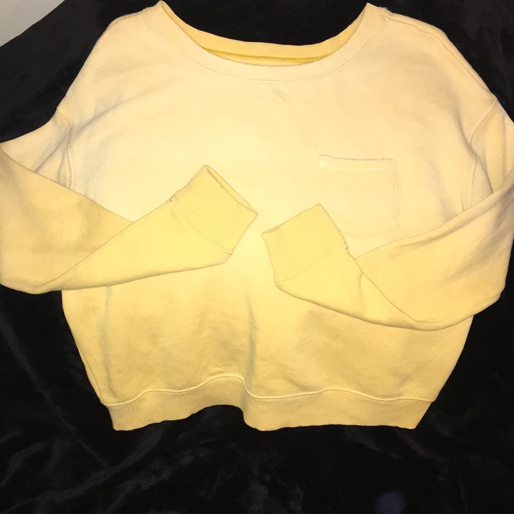 American eagle Yellow sweater